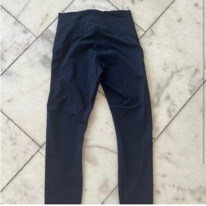 Lululemon instill legging wore once size 6 navy